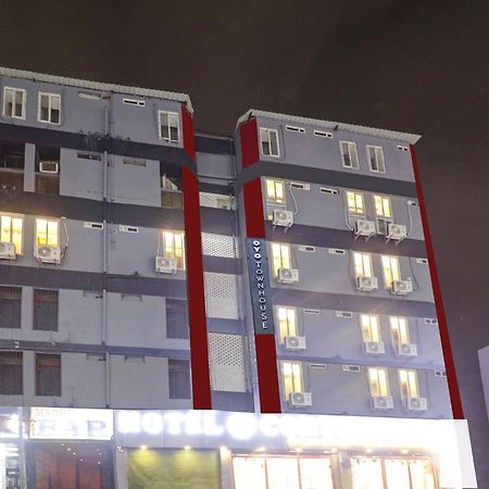 Townhouse S Continental Hotel Hyderabad Exterior photo